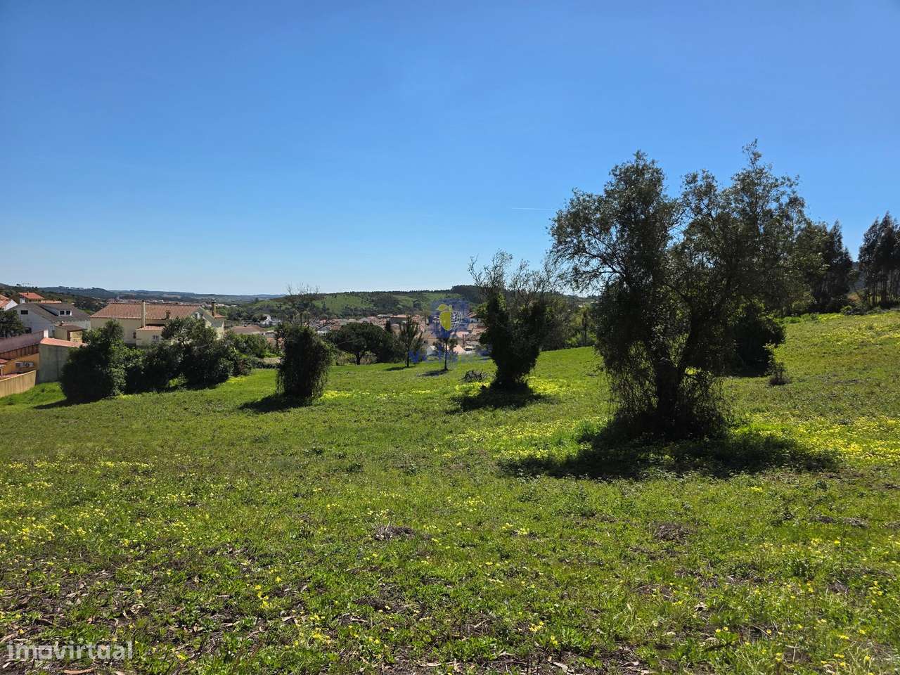 Terreno com 6.703m2, com viabilidade para construir 1 ou 2 casas até 6-2