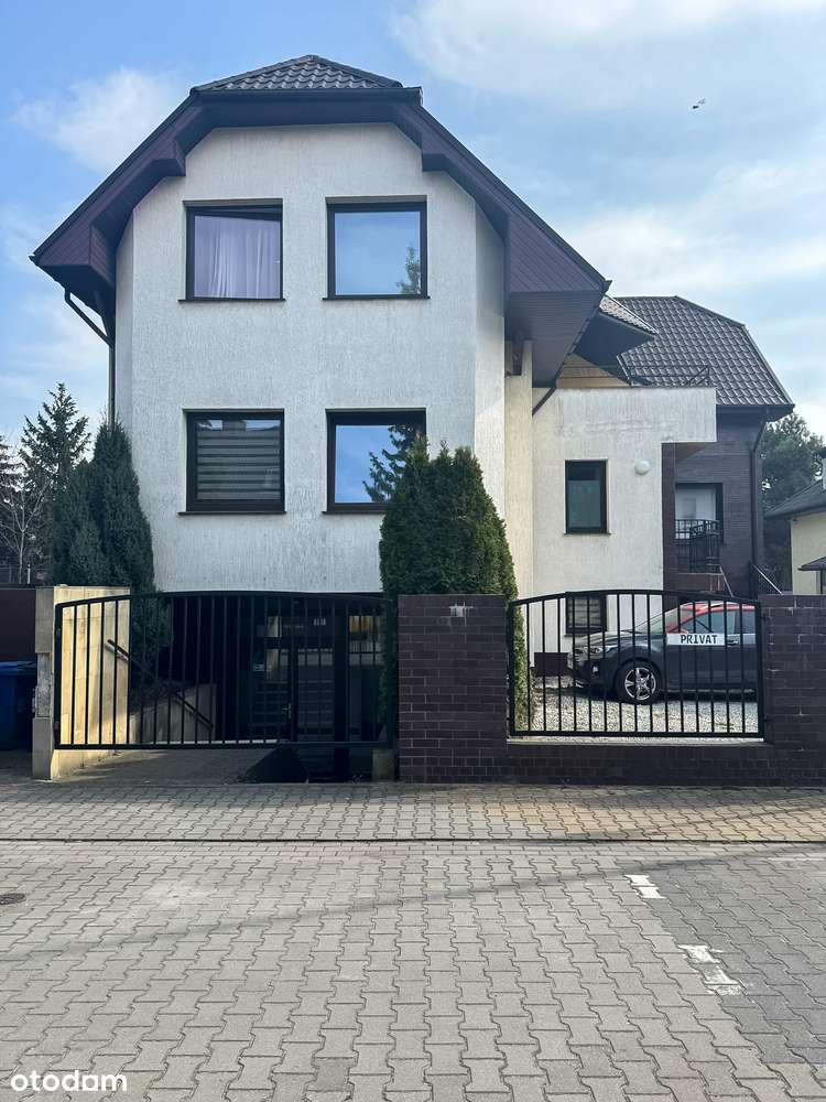 Nieruchomość inwestycyjna na sprzedaż | dwa niezależne budynki-1