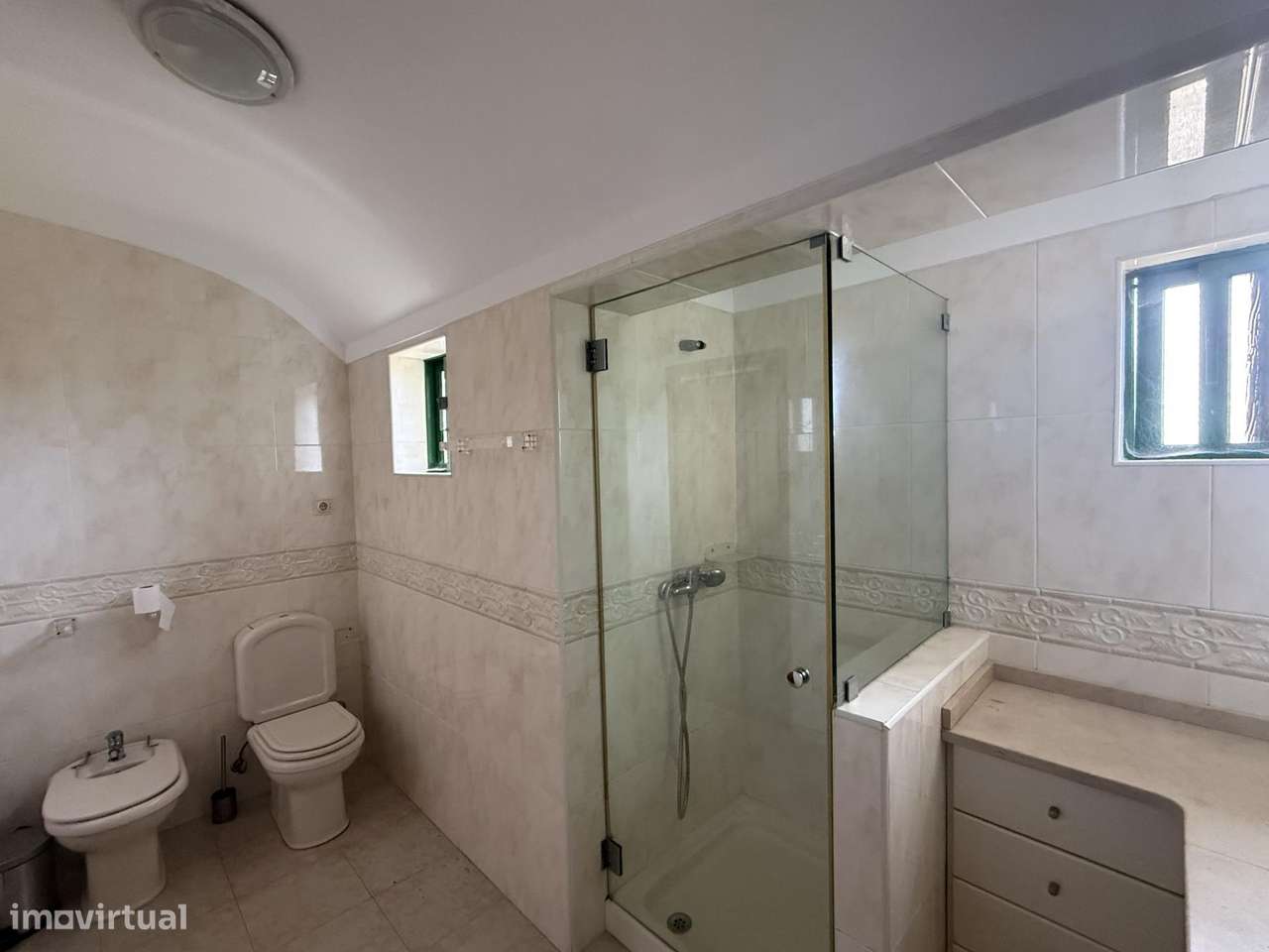 Apartamento T4 Duplex - Avenida dos Banhos (1ª Linha Mar)-10