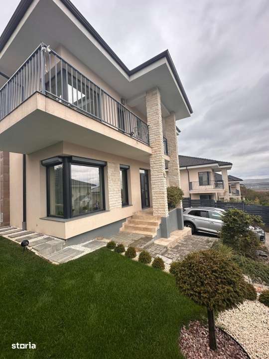 Casa individuala, design deosebit, zona Dezmir - Imagine principală: 2/11