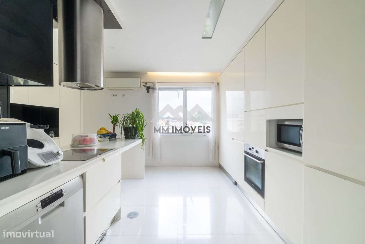 T5 Penthouse | Gondomar | Terraço | Varanda | Garagem Box 4 Carros - Grande imagem: 4/41