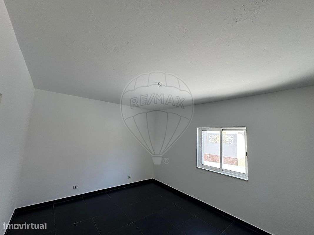 Moradia T5 para venda - Grande imagem: 3/18