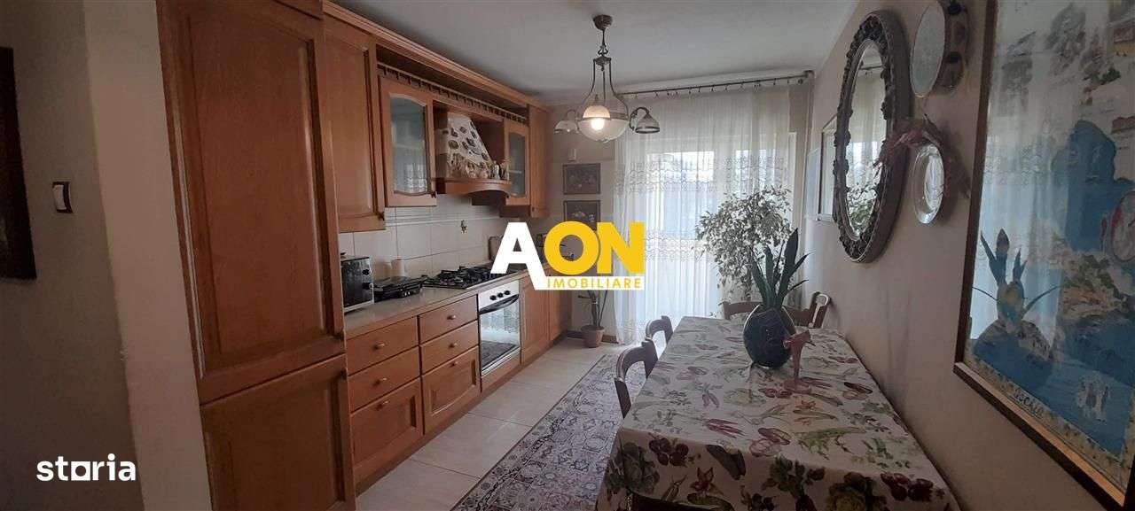 Apartament 3 camere cu scara interioara zona ultracentrala - Imagine principală: 4/13