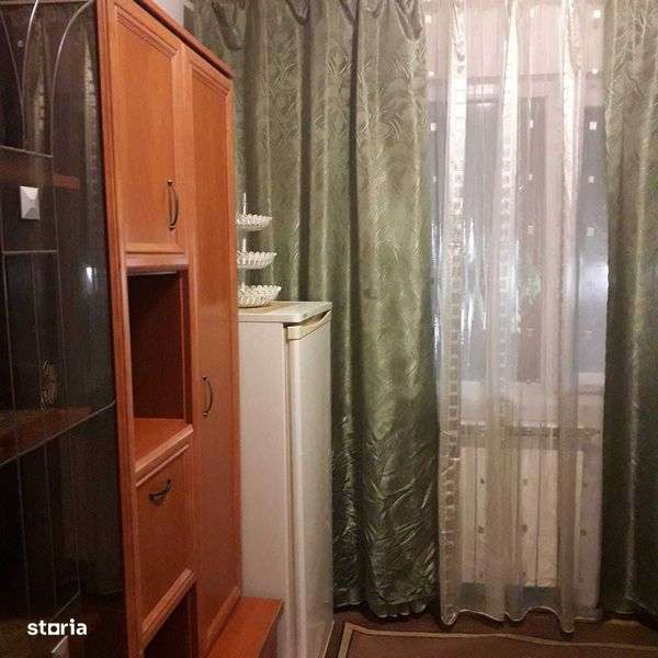 Inchiriez garsoniera - etaj 1 - 160 euro - Imagine principală: 4/7