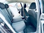 Volkswagen Passat 1.6 TDI BlueMotion Technology Comfortline - 17