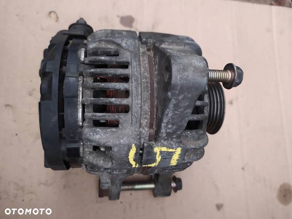 TOYOTA COROLLA AVENSIS E12 1.4 1.6 VVTI ALTERNATOR 0124315024 - 1