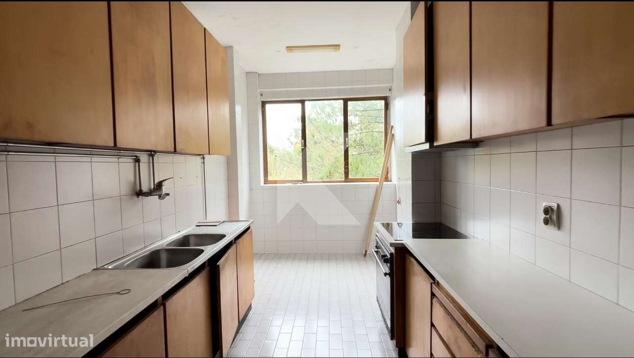 Apartamento T4 com garagem junto ao Rio Douro-6