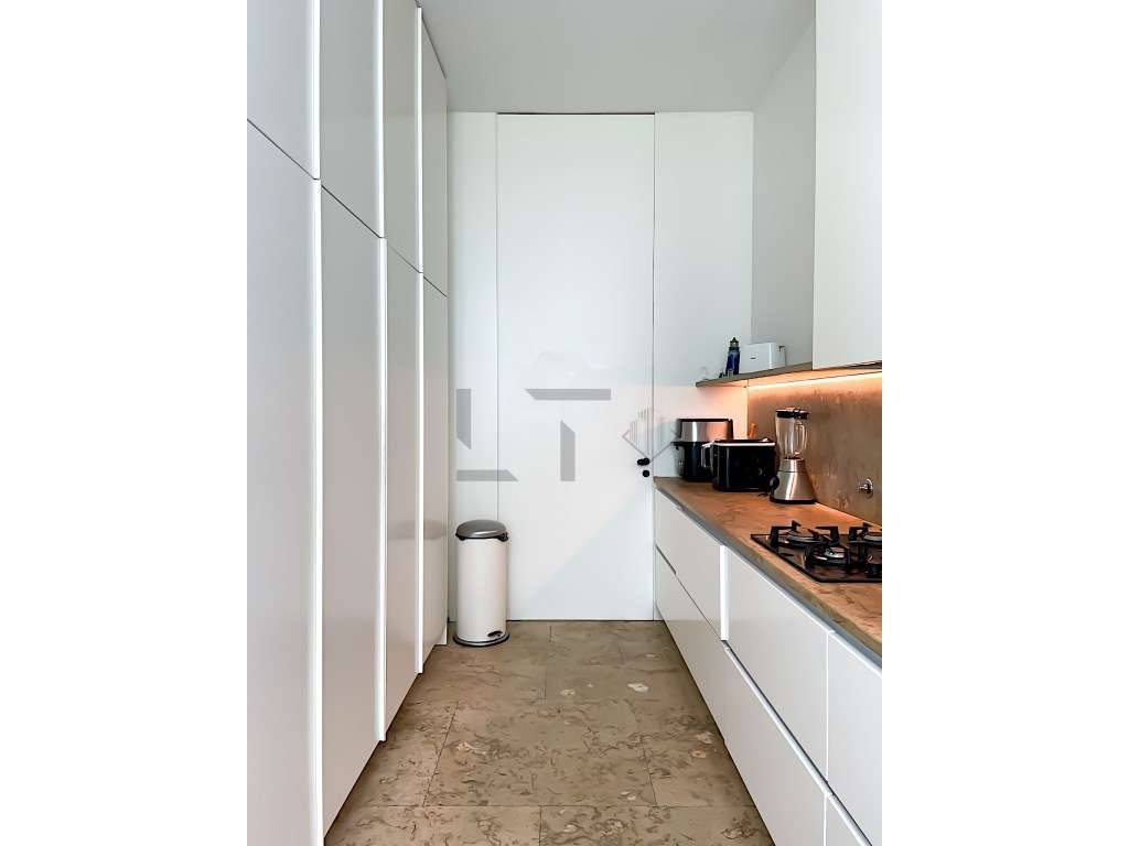 Apartamento T3+1 com Jardim Privado no Palácio Vila Garcia para Ven...-37