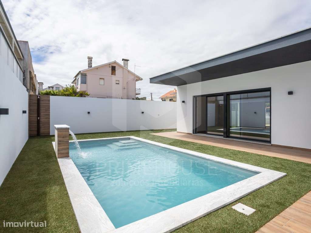 Moradia com 3 suites, garagem e piscina na Av. de Negreiros - Quint...-5