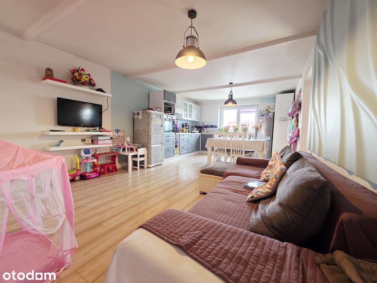 Dom wolnostojący – 3 niezależne mieszkania – Kobierzyce-13