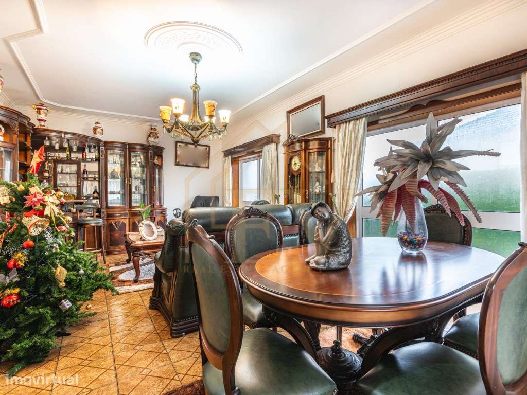 Moradia Bi-Familiar T5 | Vizela-7