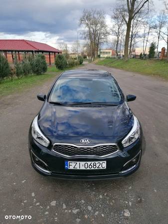 Kia Ceed - 5