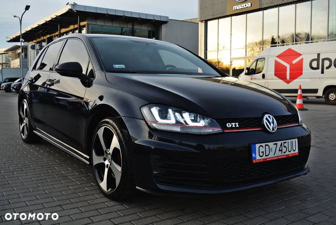 Volkswagen Golf GTI BlueMotion Technology DSG - 2