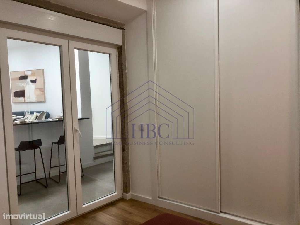 Apartamento T3 - Totalmente Remodelado e Mobilado-11