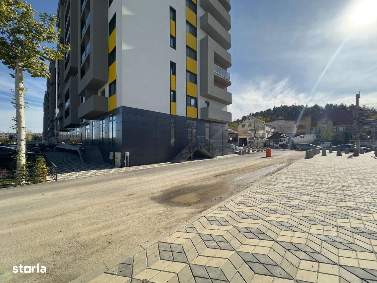 Spatii de la 30mp la 222mp, bd. Poitiers-10