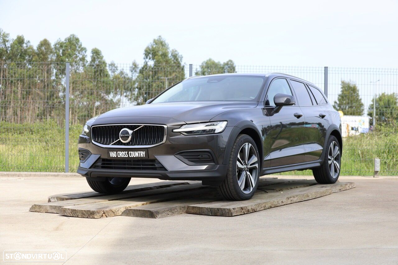 Volvo V60 Cross Country 2.0 B4 Geartronic - 23