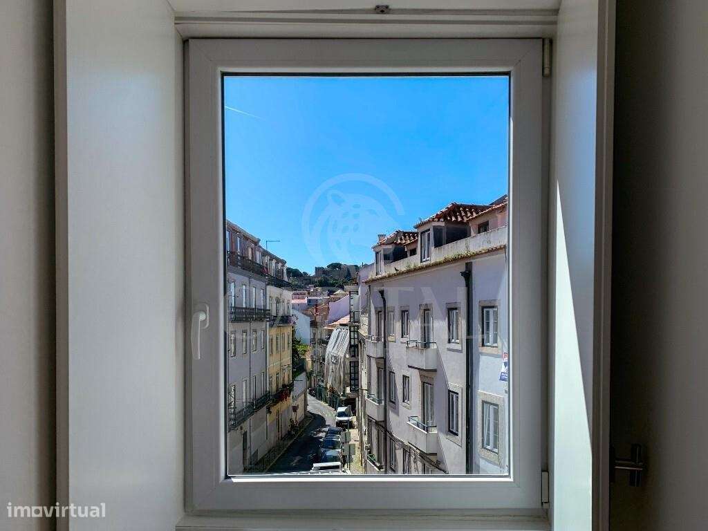 T1 com estacionamento, construção nova (2016) e vista para o Castelo d - Grande imagem: 5/23