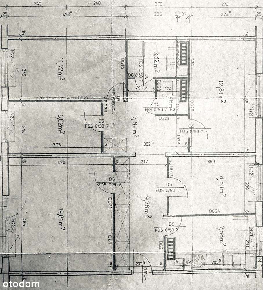 5-pokojowe 90m2 / Gocław ul. Mikołajczyka / C. H. Promenada-14