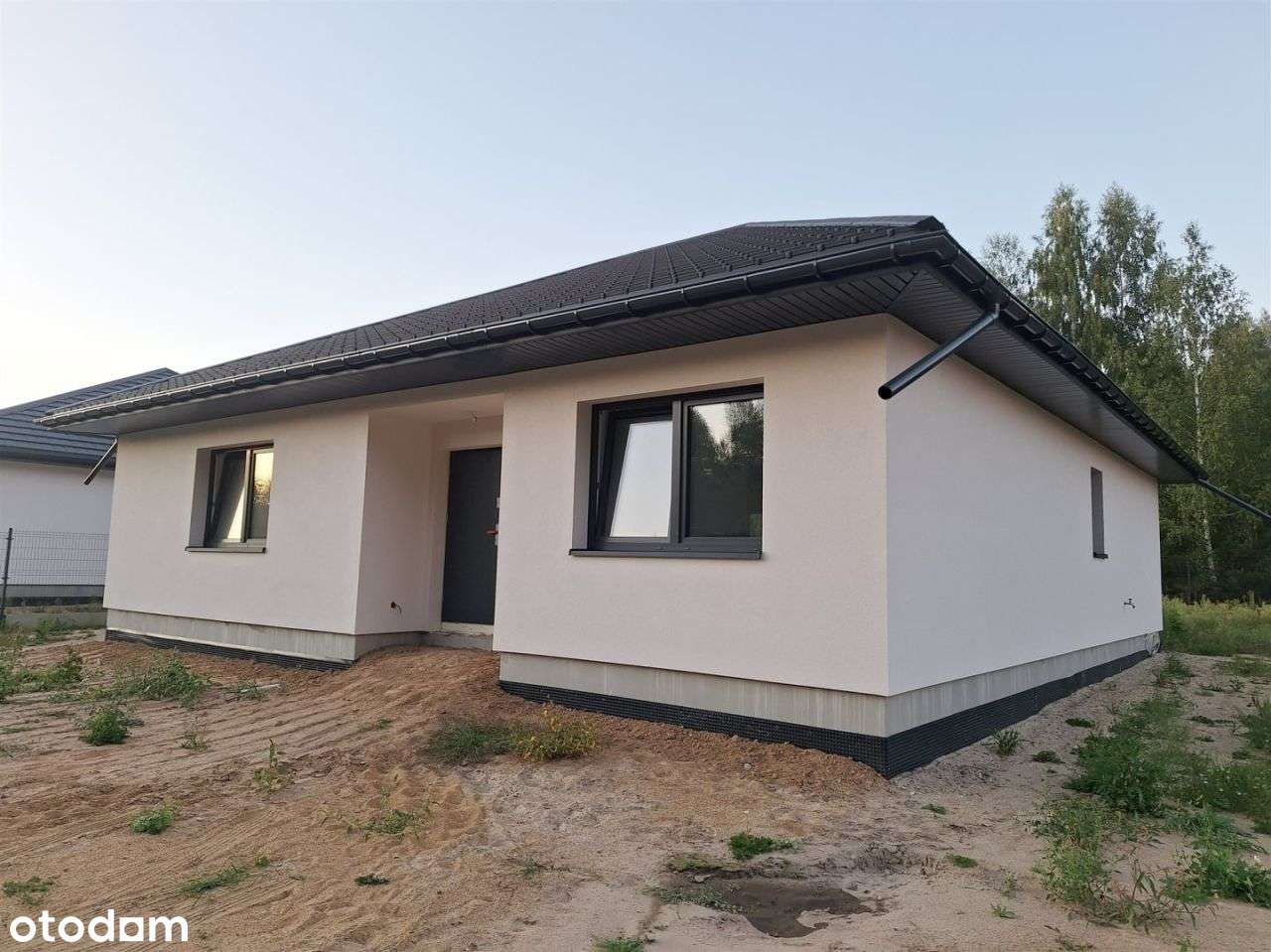 Dom parterowy obok lasu Stan dewelop Działka 1000-1