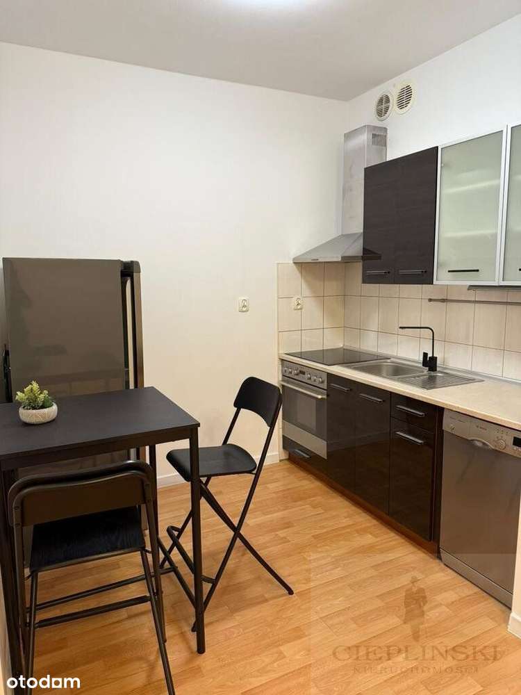 mieszkanie w apartamentowcu z balkonem-8