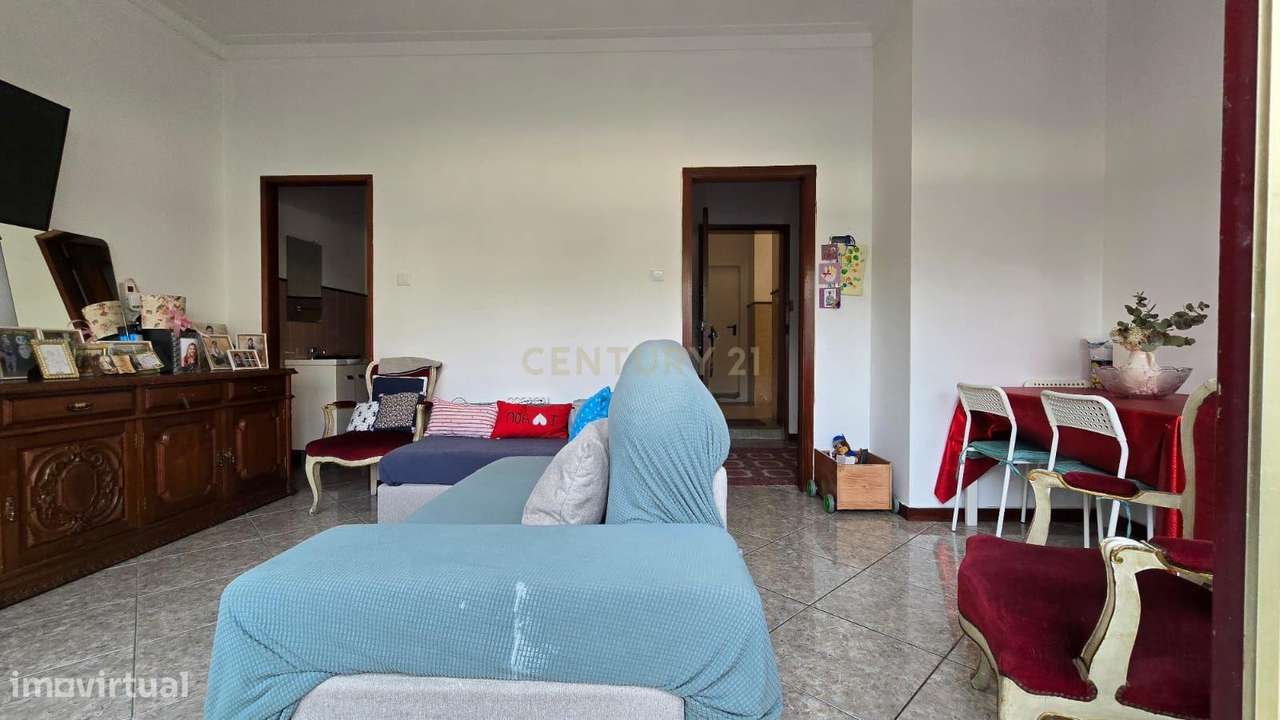 Apartamento T1 com Terraço e Garagem em Gondomar - Grande imagem: 4/14