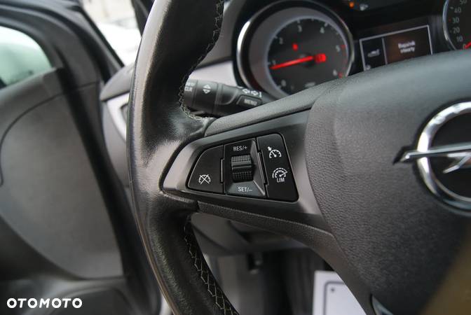 Opel Astra V 1.6 CDTI Essentia - 26