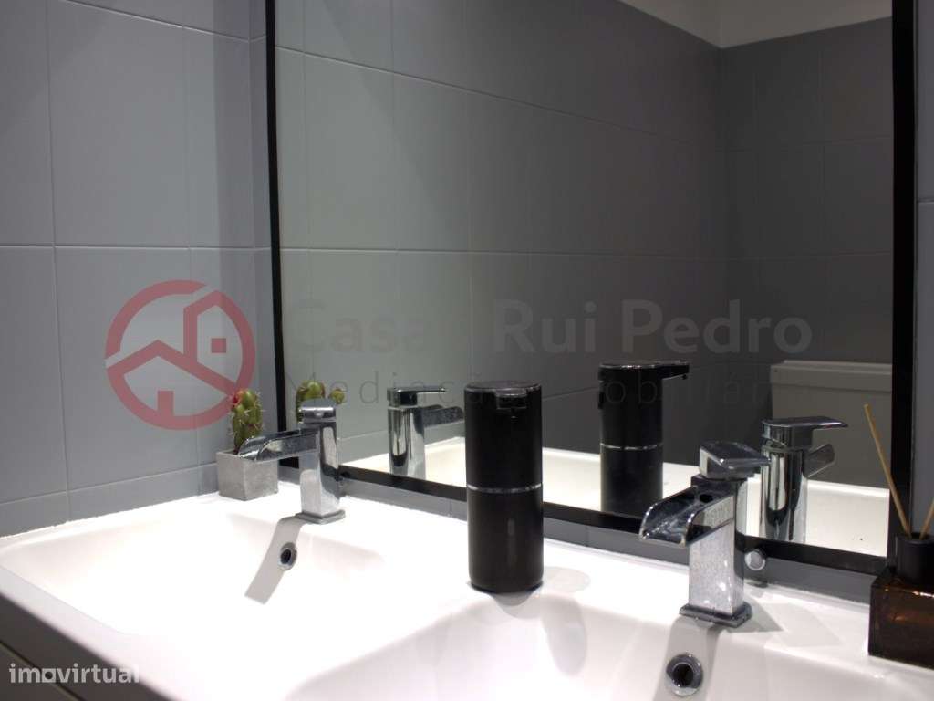 Apartamento T3 com excelentes áreas, Paivas-20