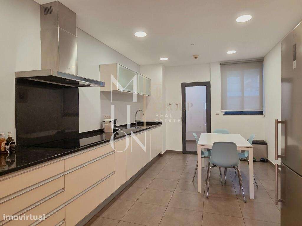 Apartamento T3 situado no condomínio privado da Quinta de São João-11