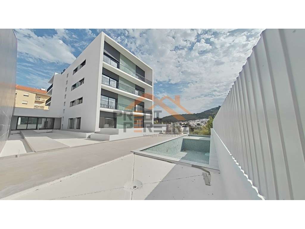 Ultimo T3 , com terraço! - Grande imagem: 1/25