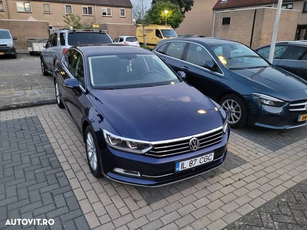 Volkswagen Passat 2.0 TDI DSG Highline - 34