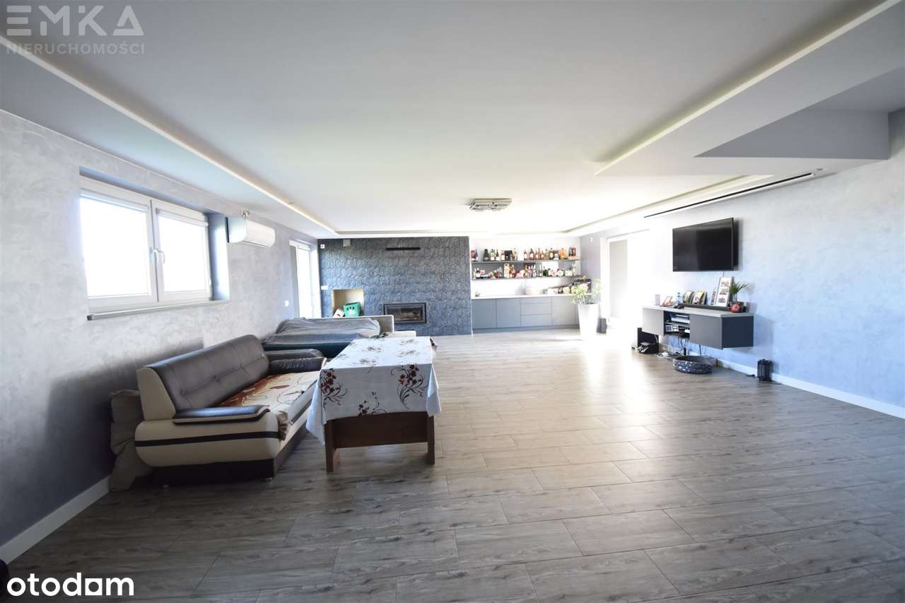 Dom + biuro + hala 5-stanowiskowa plac-17