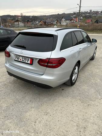 Mercedes-Benz C 200 d T 9G-TRONIC - 2