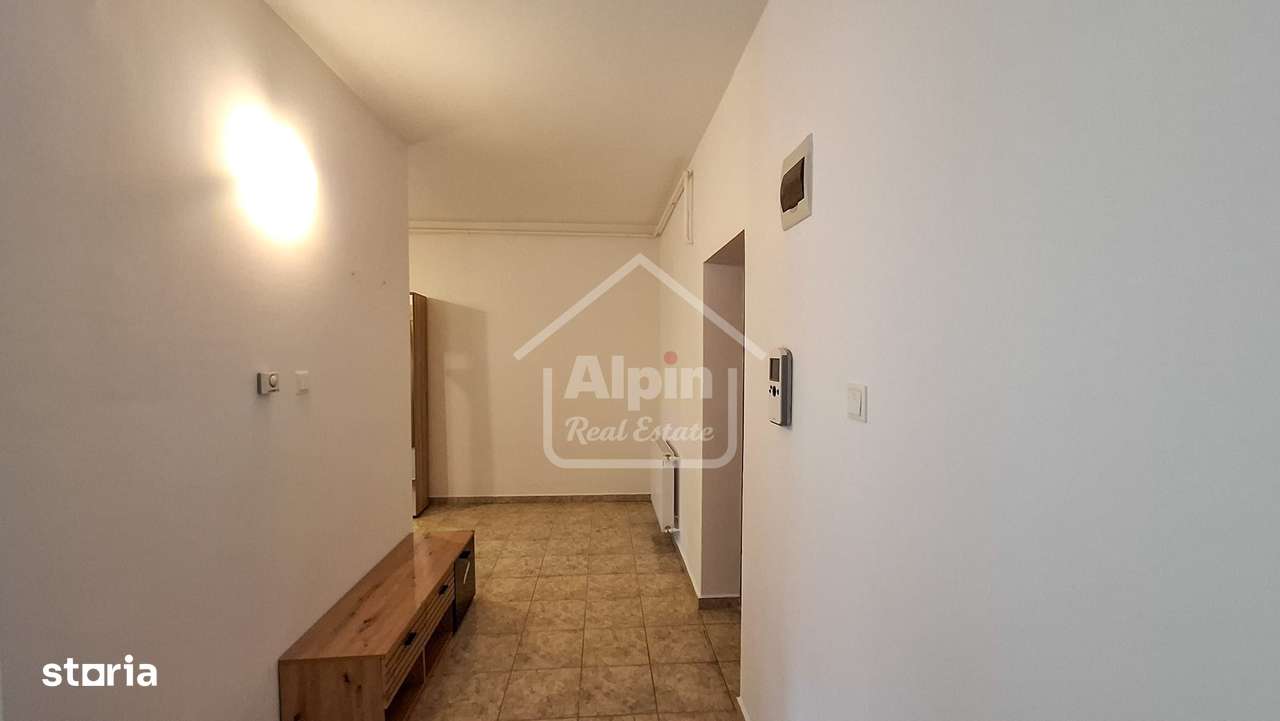 Garsoniera Suprafata Generoasa - Imagine principală: 5/17