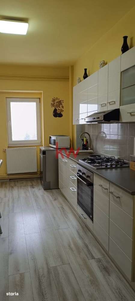 Apartamente 4 camere Cug, 2 bai, 2 balcoane, la strada principala!-4