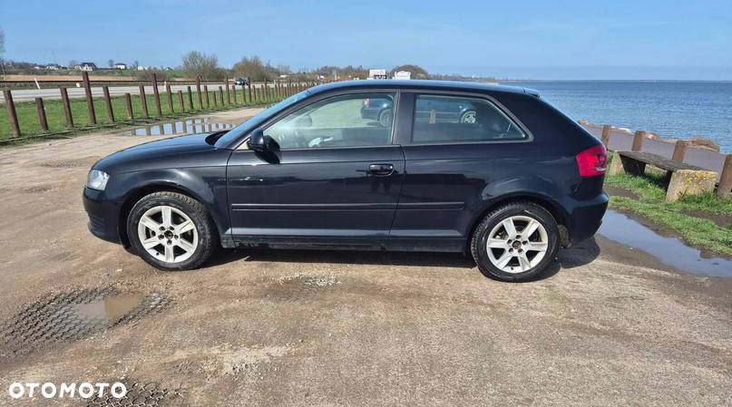 Audi A3 1.6 TDI DPF Ambition - 4