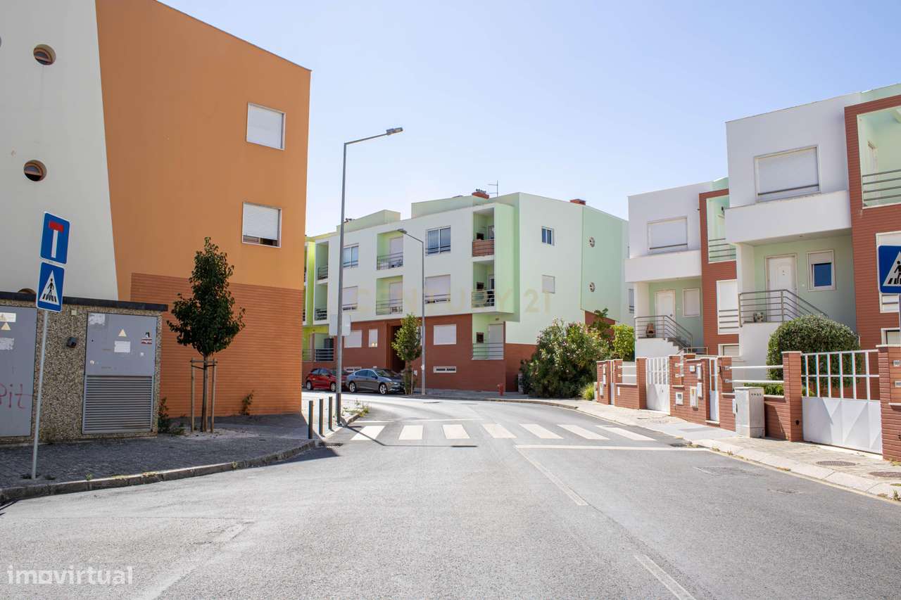 T1+1 Urb Qta da Areeira, Camarate-19