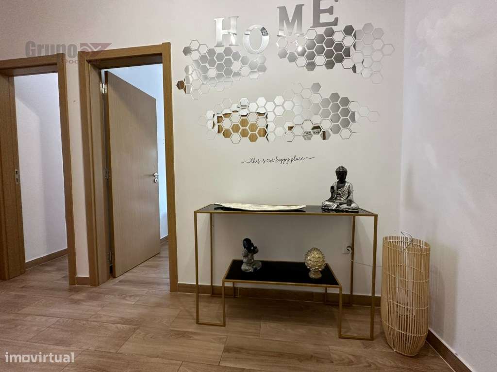 Excelente Apartamento T4 no Barreiro - Conforto e Modernidade-14