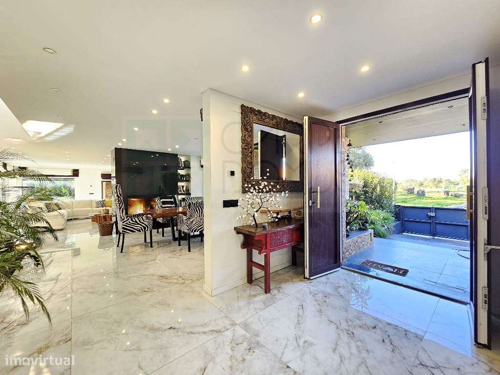 Magnifica moradia T4 com piscina na Urbanização Aroeira, em Santo E...-15