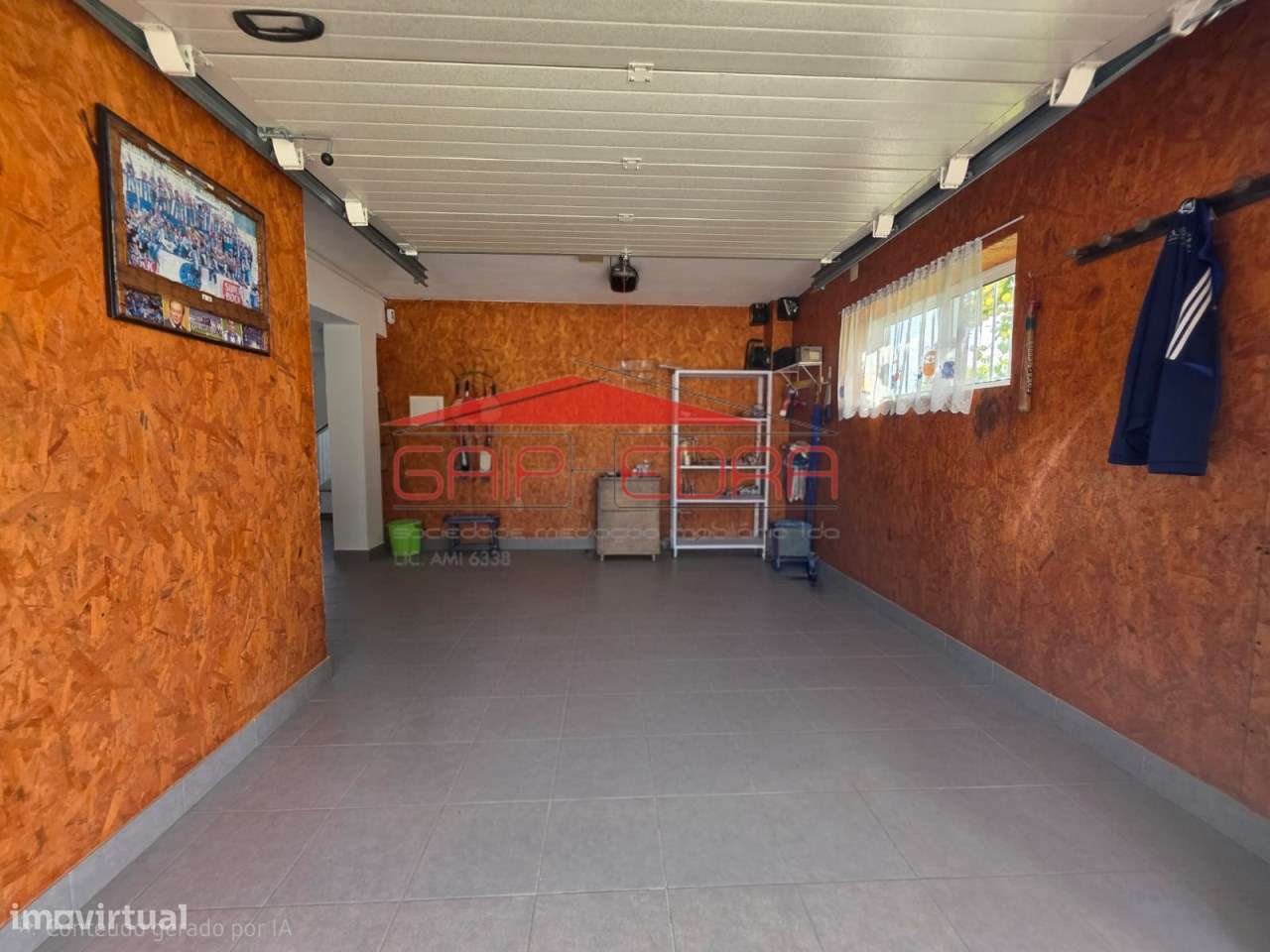 Moradia T4 com Jardim e Garagem em Lourosa-20