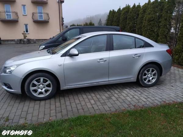 Chevrolet Cruze - 5