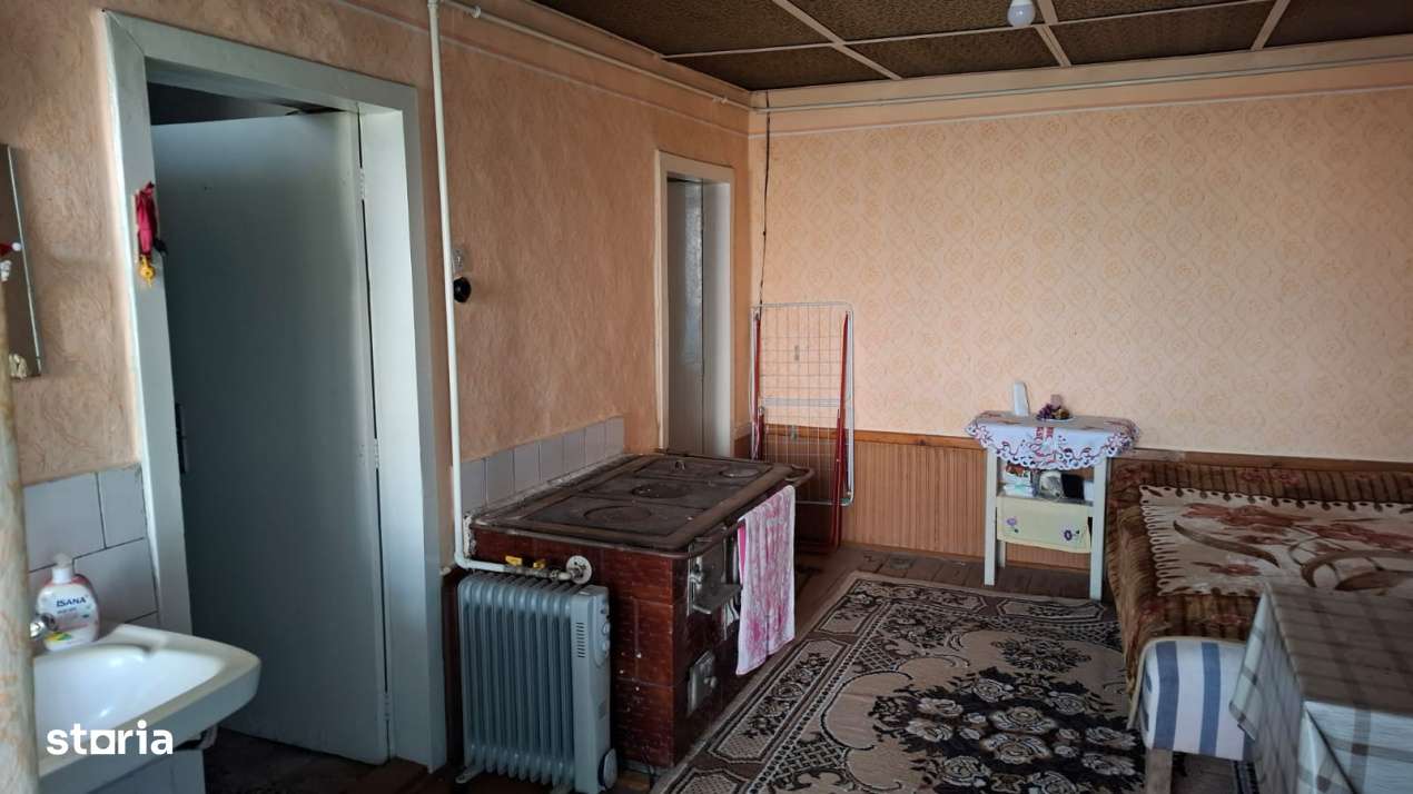 Casa mare 3 camere si teren 3600mp in Nadlac la 475m de centura spre a-13