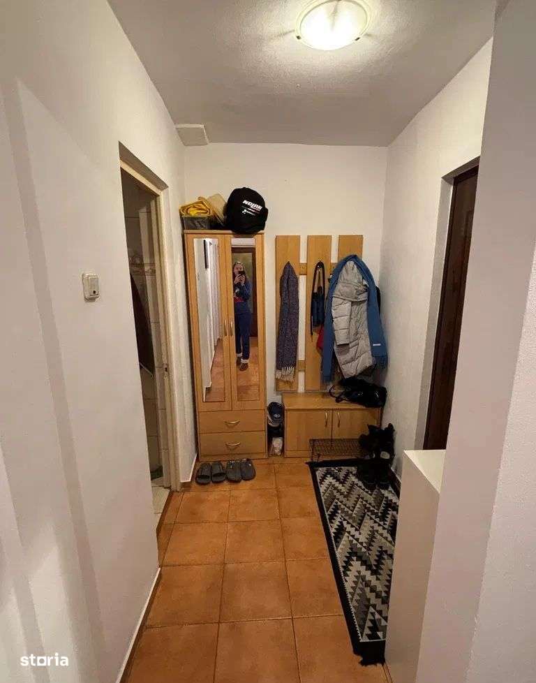 APARTAMENT 2 CAMERE DECOMANDAT BLOC 1980 METROU GORJULUI-5