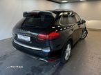 Porsche Cayenne Diesel Platinum Edition - 8