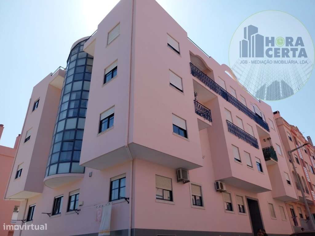 Apartamento T2 em Corroios!-0