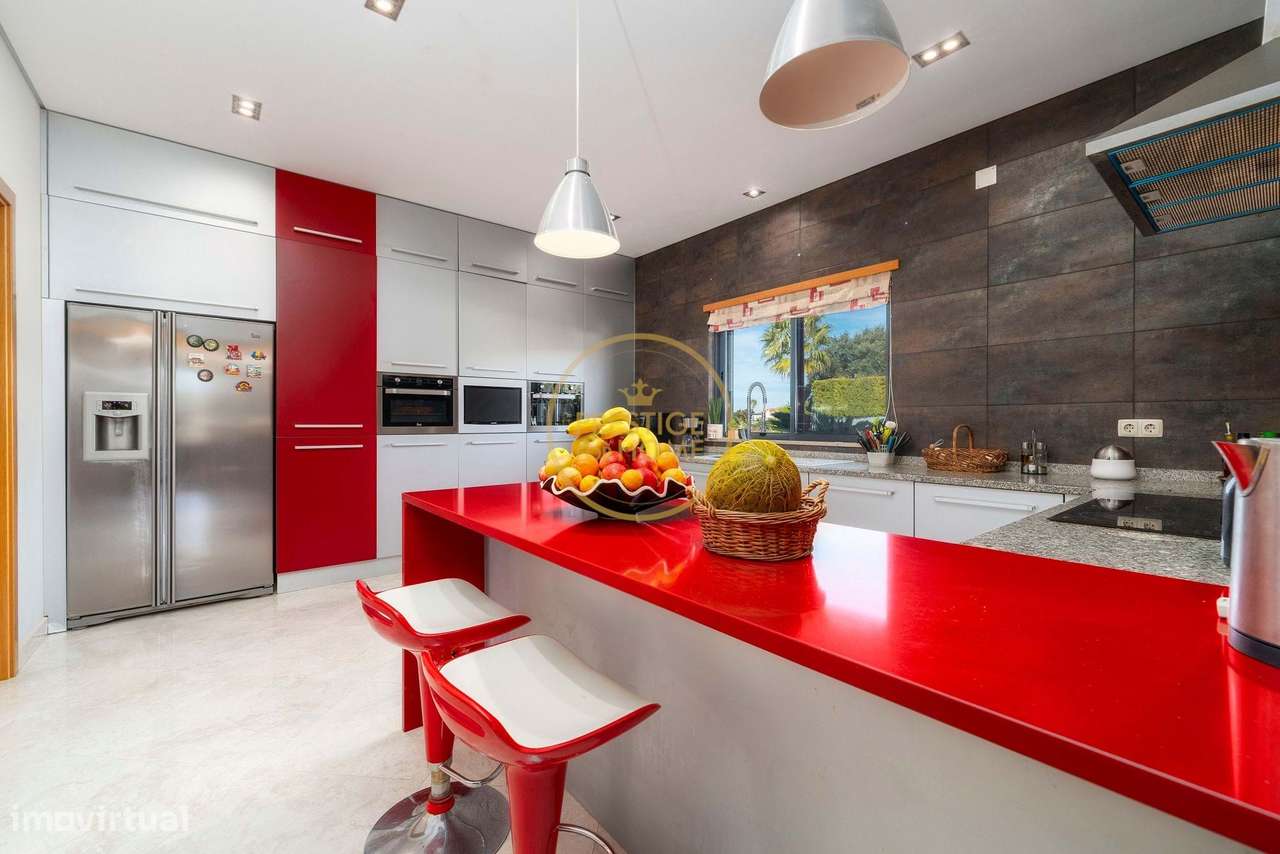 Moradia, 294,80 m², São Sebastião-11