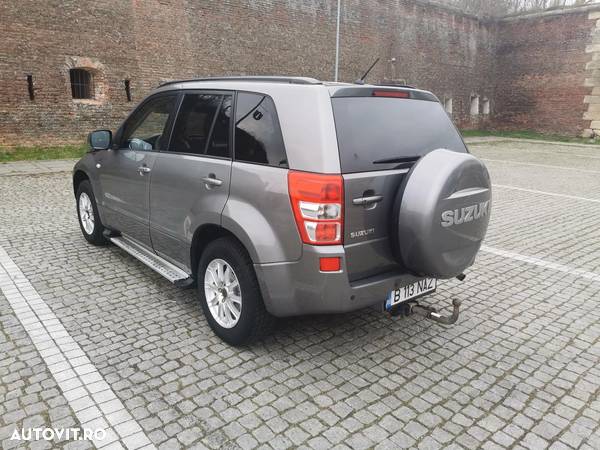 Suzuki Grand Vitara 1.9 DDiS Comfort - 3