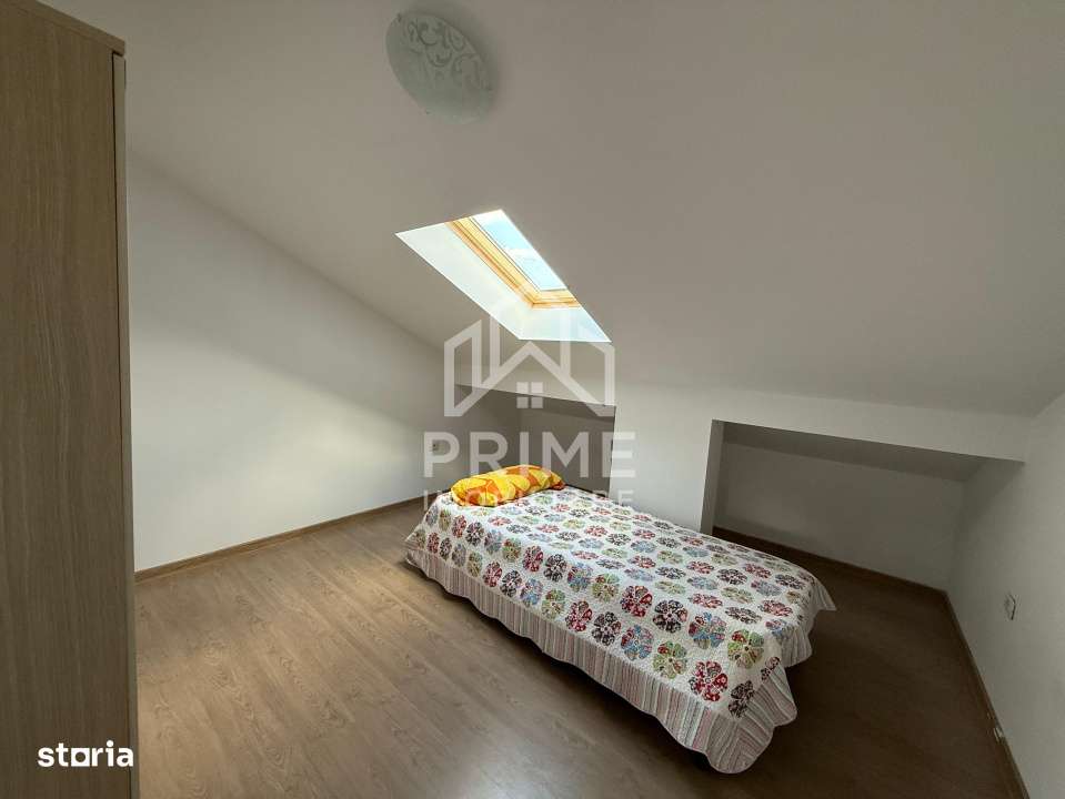 Apartament de vanzare cu 3 camere in Cetate, bucatarie si living open--3