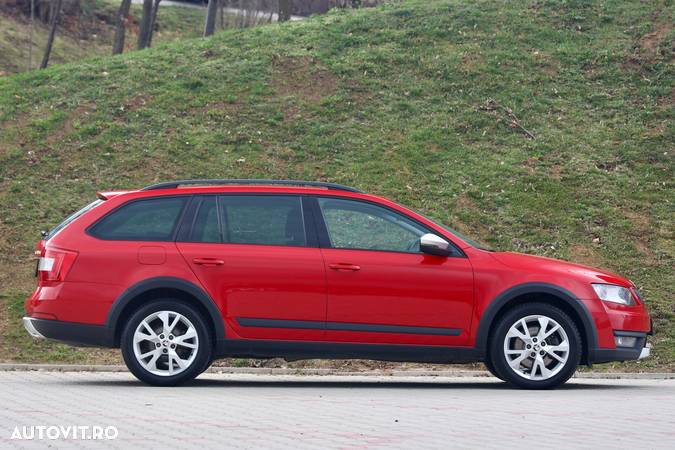 Skoda Octavia 2.0 TDI 4x4 DSG Scout - 37