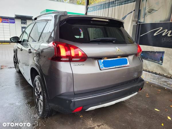 Peugeot 2008 1.6 BlueHDi Style - 4