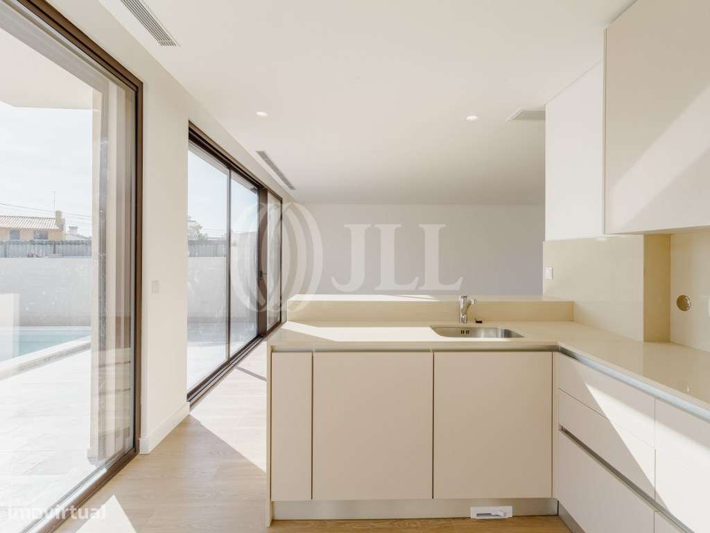 Moradia T4 com piscina na Aldeia de Juzo em Cascais - Grande imagem: 5/26
